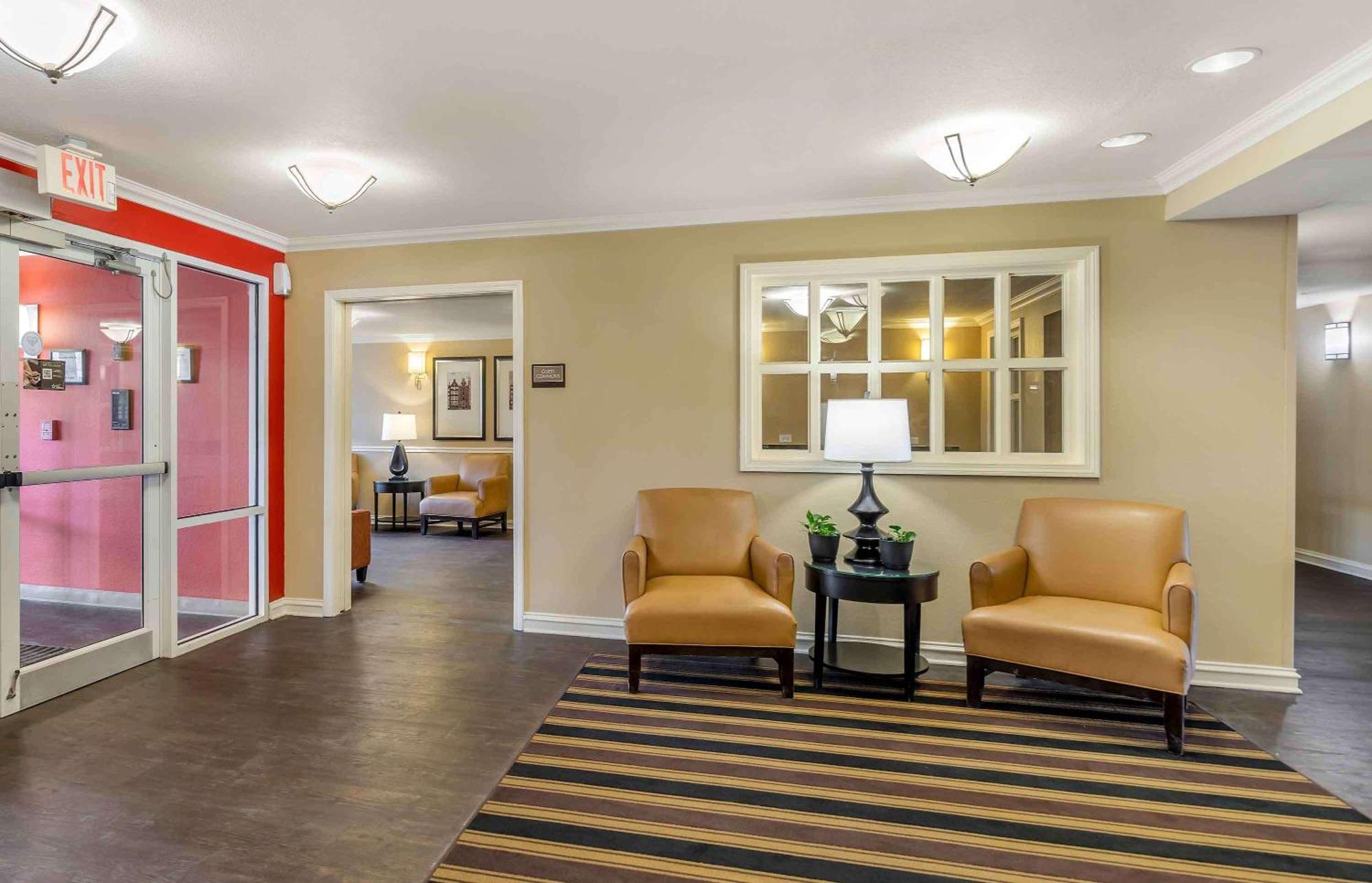 Extended Stay America Select Suites - Chicago - Vernon Hills - Lincolnshire Mettawa Exterior photo