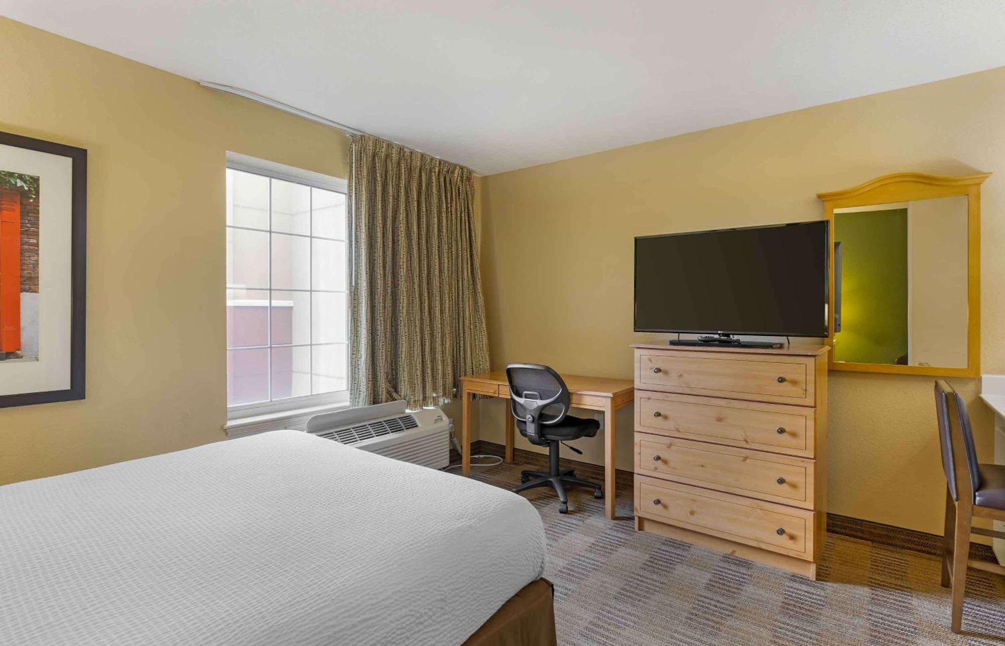 Extended Stay America Select Suites - Chicago - Vernon Hills - Lincolnshire Mettawa Exterior photo